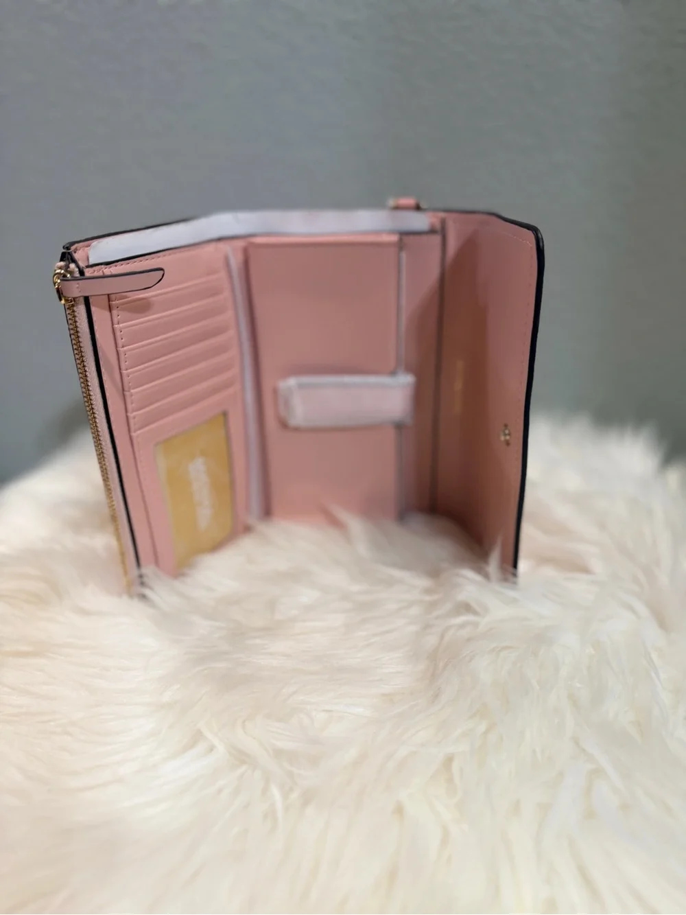 Michael Kors Jet set Boutique Pebbled Leather Wristlet